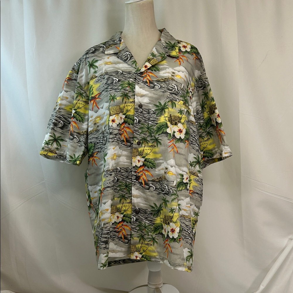 Royal Creations Hawaii Men's Casual Hawaiian Button-Down Shirt - Size XXL